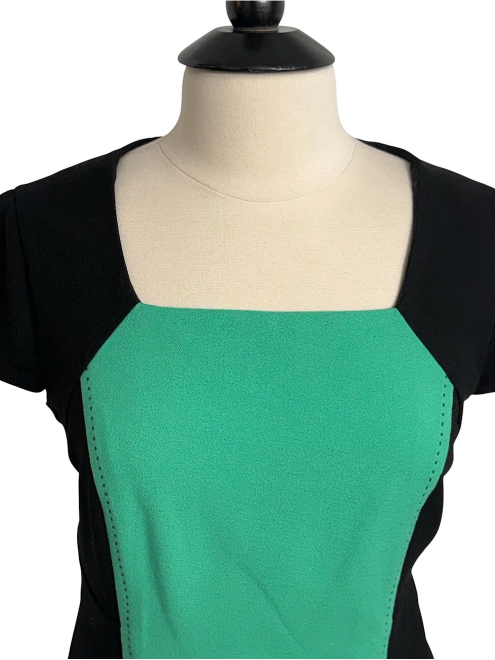 Liz Claiborne Cap Sleeve Tailored Square Neckline Retro Color Block Sheath Sz 18 - Picture 2 of 11
